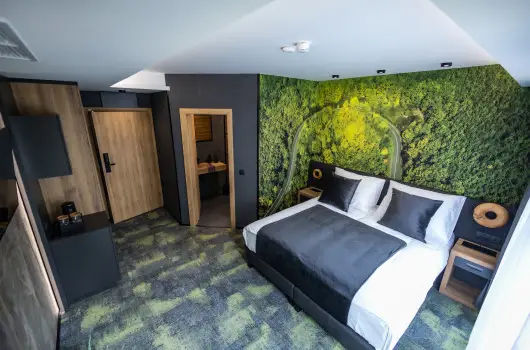 4 �vszak Erdeihotel - M�jus 1. (min. 2 �j)