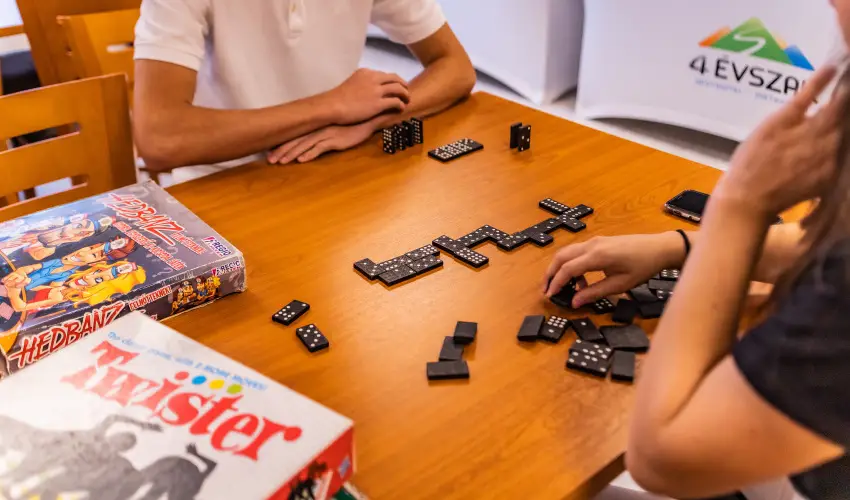 4 vszak Hegyihotel Mtrahza - Mjus 1. (min. 2 j)