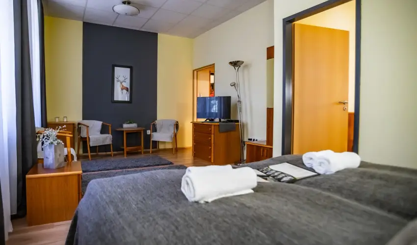 4 vszak Hegyihotel Mtrahza - Mjus 1. (min. 2 j)