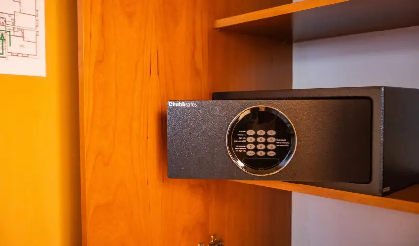 4 vszak Hegyihotel Mtrahza - Mjus 1. (min. 2 j)