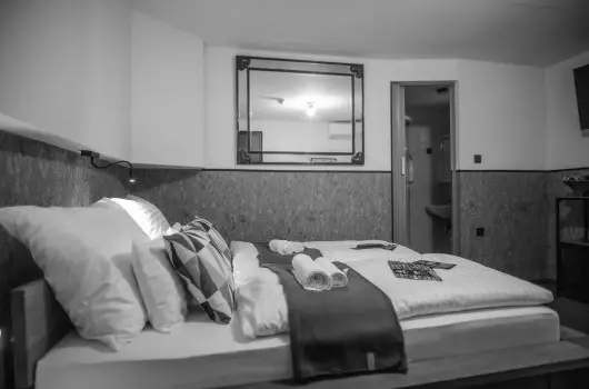 4 �vszak V�lgyhotel - M�jus 1.
