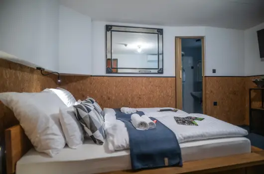 4 vszak Vlgyhotel - Mjus 1. (min. 2 j)