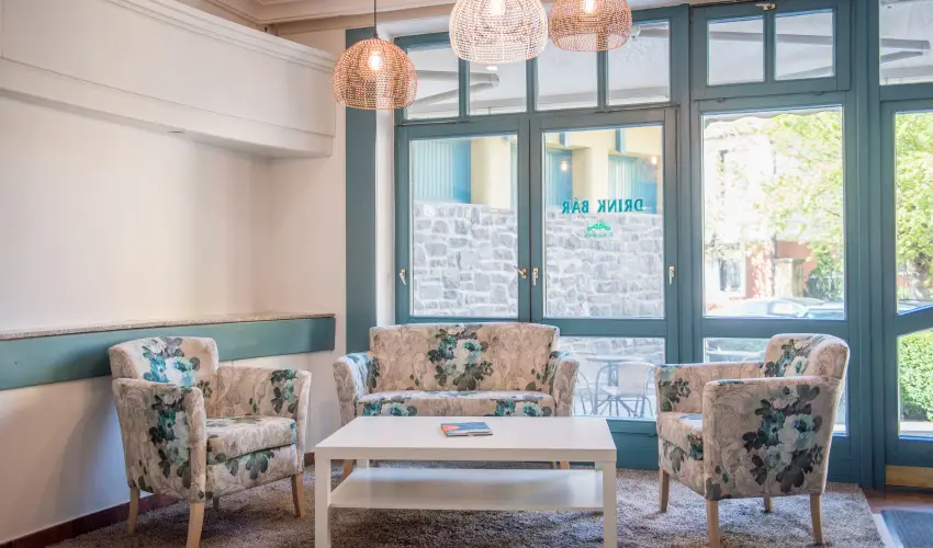 Abbzia Club Hotel Kk Keszthely - Mjus 1. - teljes elrefizetssel