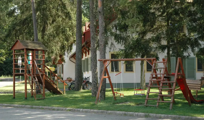 Abbzia Country Club Nemesnp - Mjus 1. - teljes elrefizetssel (min. 2 j)