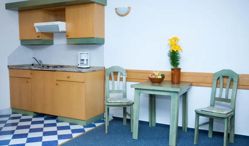 Abbzia Country Club Nemesnp - Mjus 1. - teljes elrefizetssel (min. 2 j)