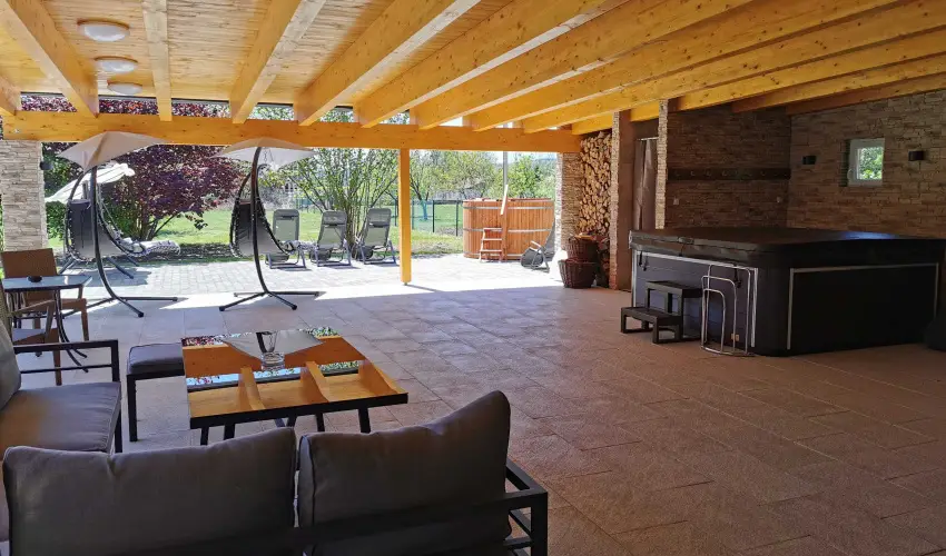 Admirl Villa Kehida Kehidakustny - Mjus 1. (min. 2 j)