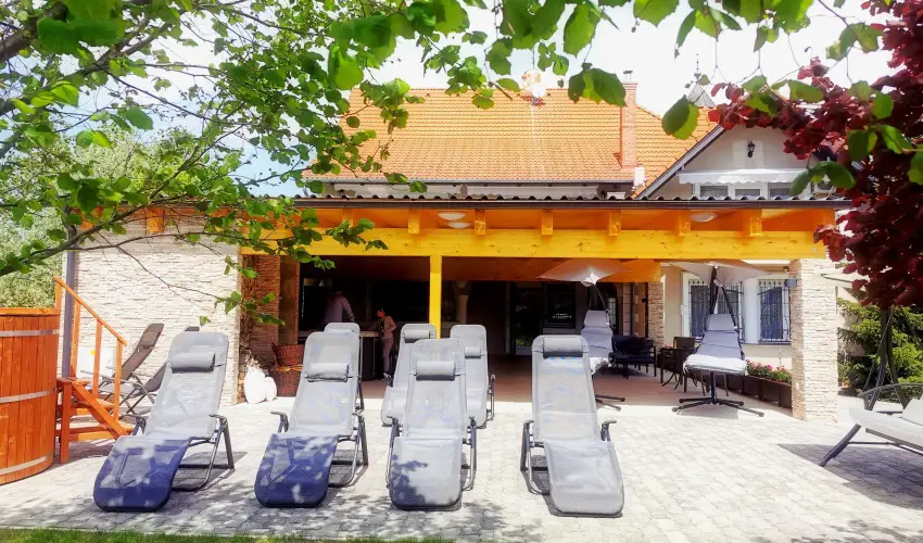 Admirl Villa Kehida Kehidakustny - Mjus 1. (min. 2 j)