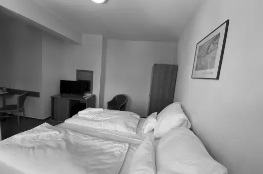 Tisza Alfa Hotel - Mjus 1.