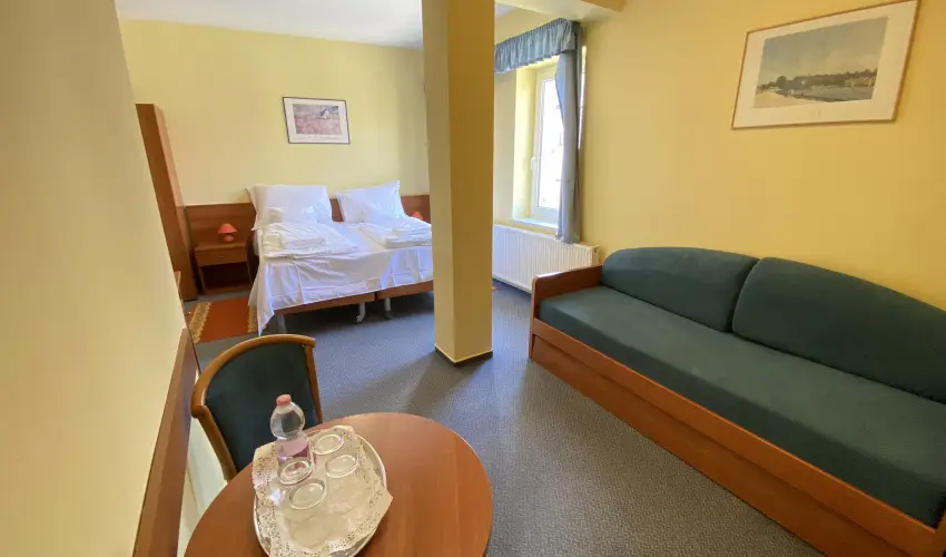 Tisza Alfa Hotel Szeged - Mjus 1.