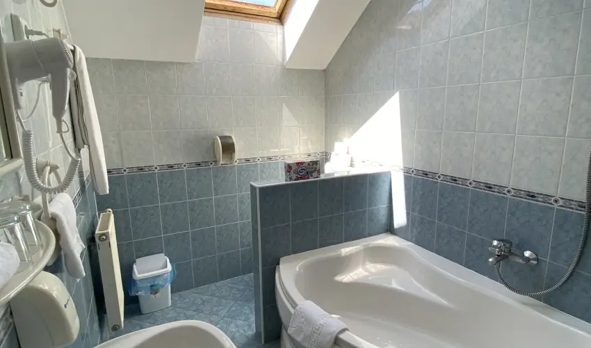 Tisza Alfa Hotel Szeged - Mjus 1.