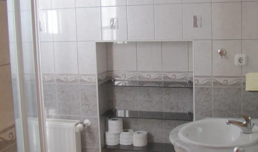 Alshegyi Apartmanok Zalakaros - Mjus 1. (min. 5 j)