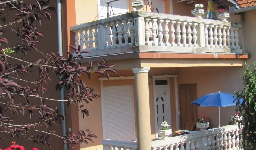 Alshegyi Apartmanok Zalakaros - Mjus 1. (min. 5 j)