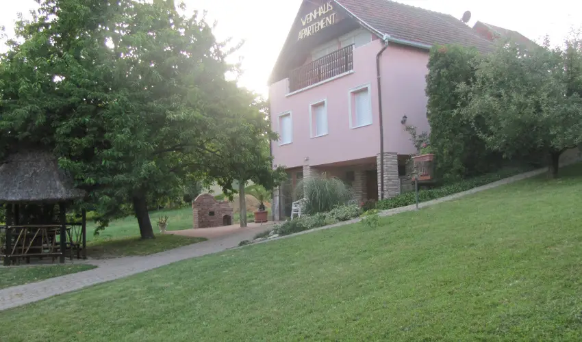 Alshegyi Apartmanok Zalakaros - Mjus 1. (min. 5 j)