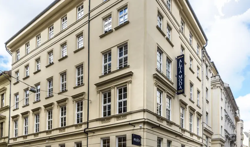 Alta Moda Fashion Hotel Budapest - Mjus 1. - teljes elrefizetssel