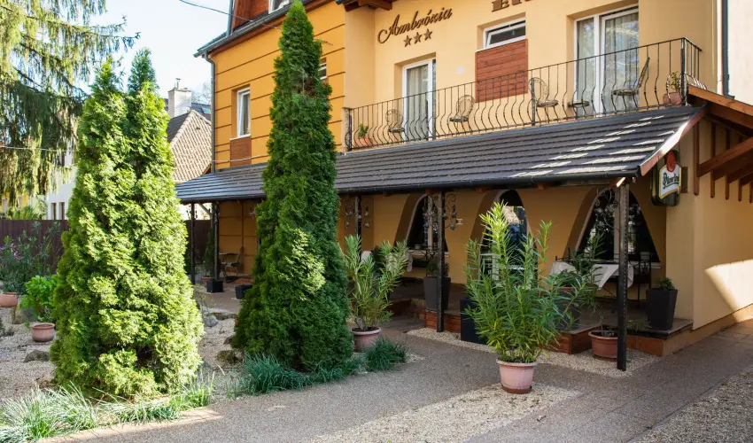 Ambrzia Szllshely s tterem Miskolctapolca - Mjus 1. (min. 3 j)