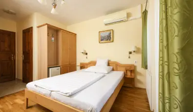 Ametiszt Hotel Hark�ny