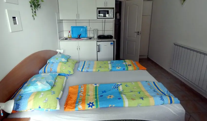 Andrea & Mnika Apartman 2 Harkny - Mjus 1. (min. 6 j)