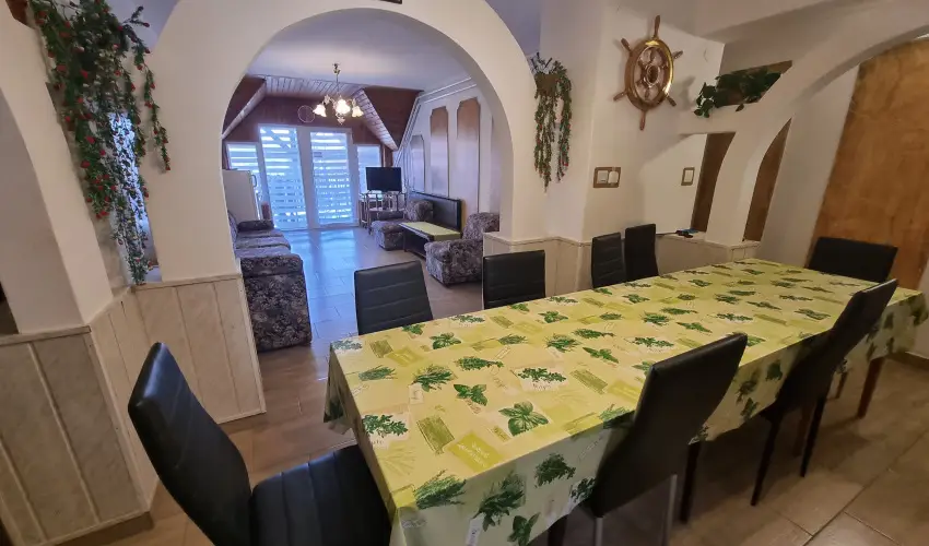 Andrea & Mnika Apartman 2 Harkny - Mjus 1. (min. 6 j)