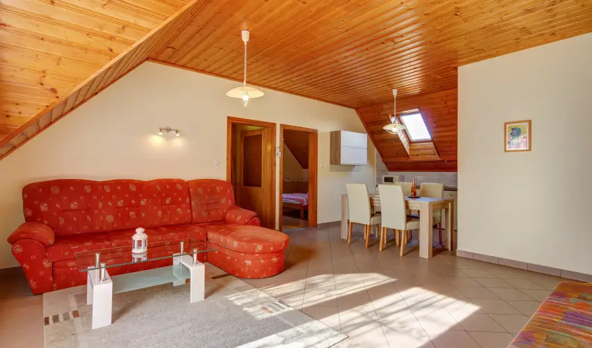 Andrea Villa Hvz - Mjus 1.