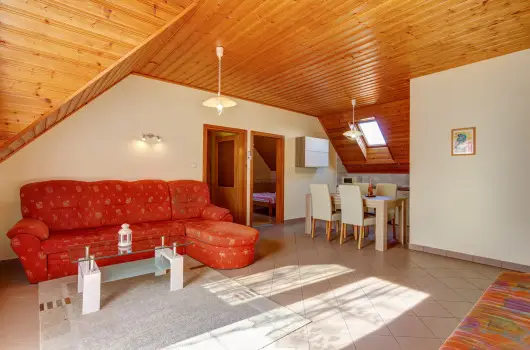 Andrea Villa - M�jus 1. (min. 2 �j)