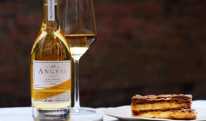 Angyal Borszat Rtka - Mjus 1. (min. 2 j)