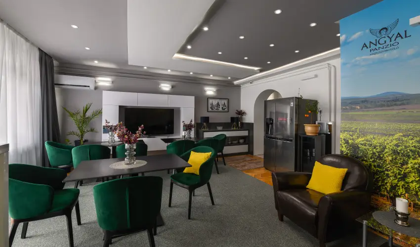 Angyal Panzi� Hajd�szoboszl� - M�jus 1. (min. 2 �j)