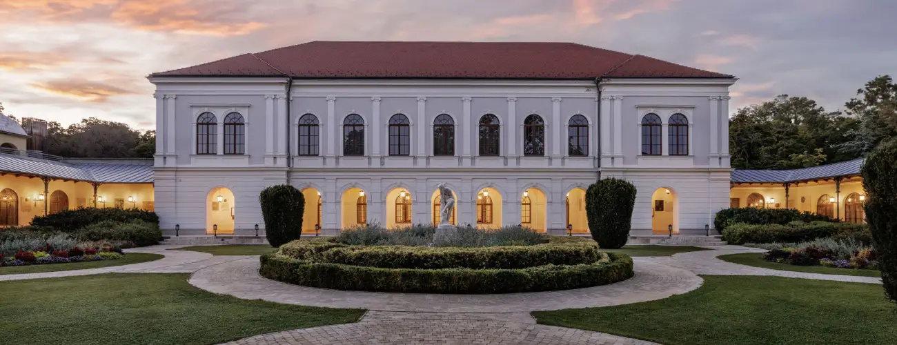 Anna Grand Hotel Balatonfred - Majlis - teljes elrefizetssel (min. 2 j)