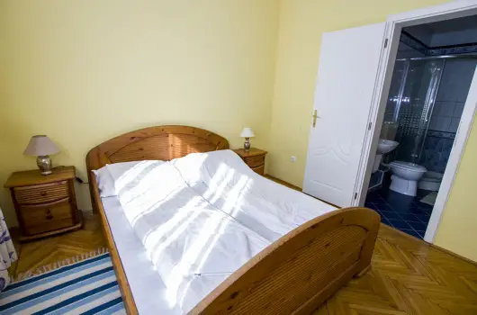 Anna Vendghz - Mjus 1. 