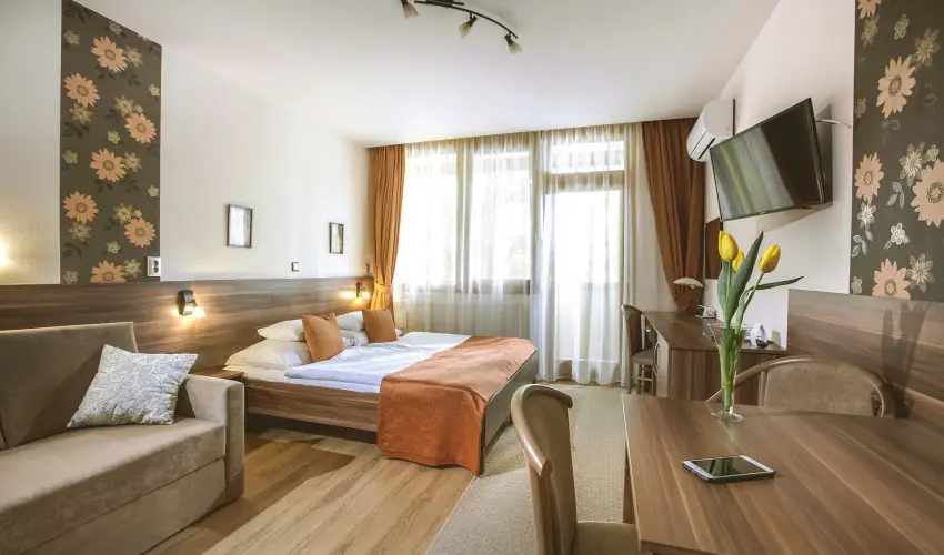 Apartman Hotel Bk, Bkfrd - Mjus 1. 