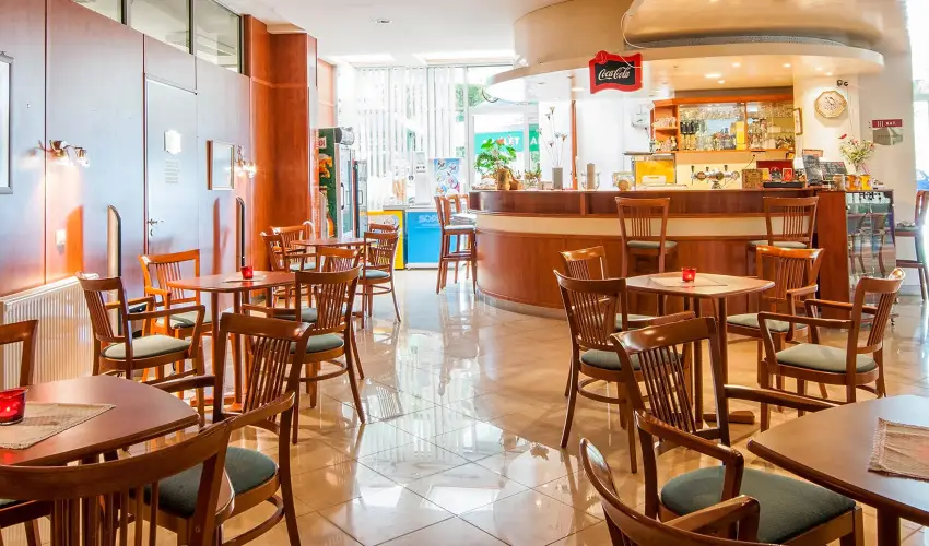 Apartman Hotel Bk, Bkfrd - Mjus 1. 