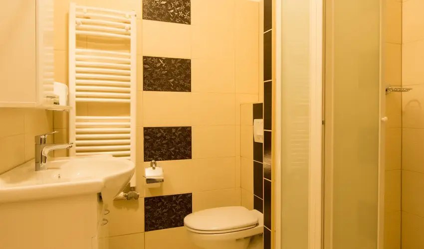 Apartman Hotel Bk, Bkfrd - Mjus 1. 