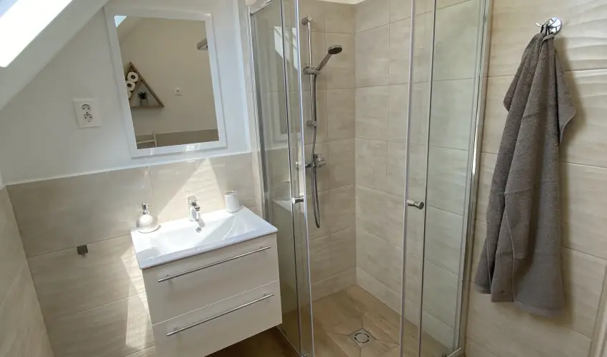 Apartman Szanyi Bk, Bkfrd - Mjus 1.