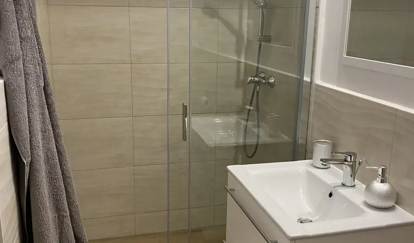 Apartman Szanyi Bk, Bkfrd - Mjus 1.
