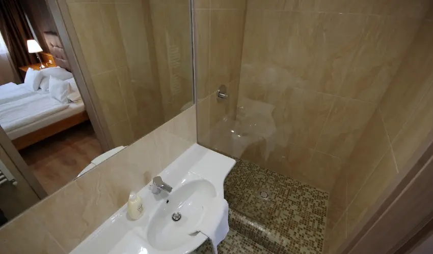 Aqua Hotel Gyula - Mjus 1. (min. 3 j)