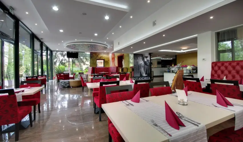 Aqua Hotel Gyula - Mjus 1. (min. 3 j)