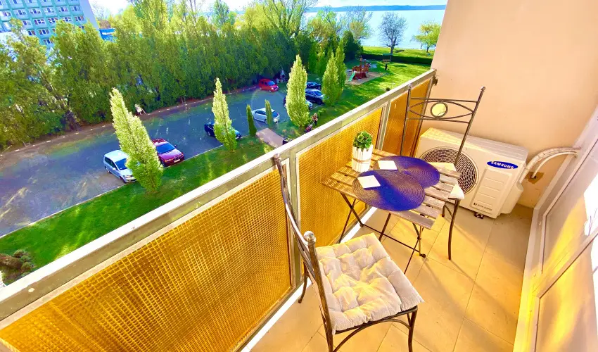 Aqua Blue Apartmanok Sifok - Mjus 1. (min. 2 j)