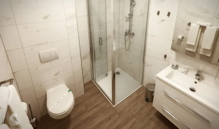 Aquarius Apartments Miskolctapolca - M�jus 1.