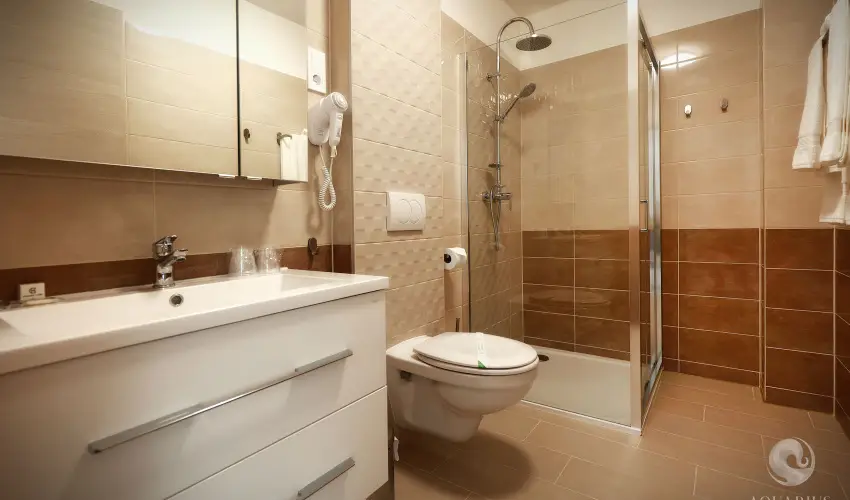 Aquarius Apartments Miskolctapolca - M�jus 1.