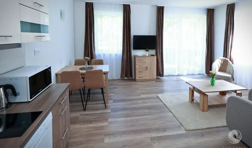 Aquarius Apartments Miskolctapolca - M�jus 1.