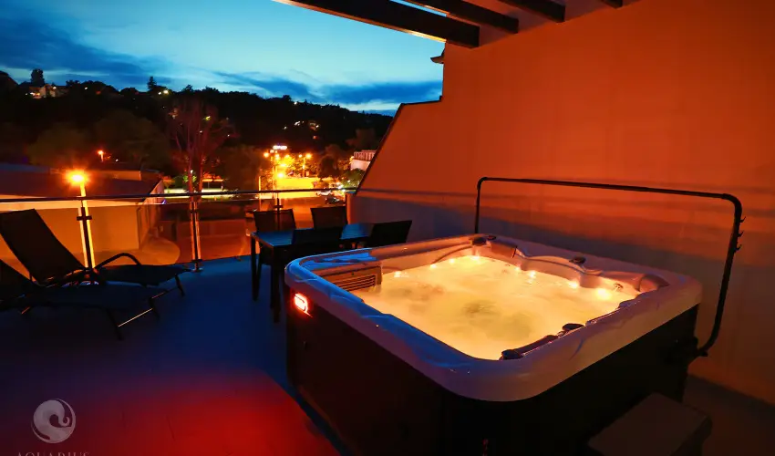 Aquarius Apartments Miskolctapolca - M�jus 1.