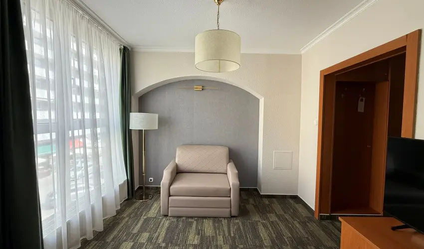 Aranyhomok Hotel Business & Relax Kecskem�t - M�jus 1.