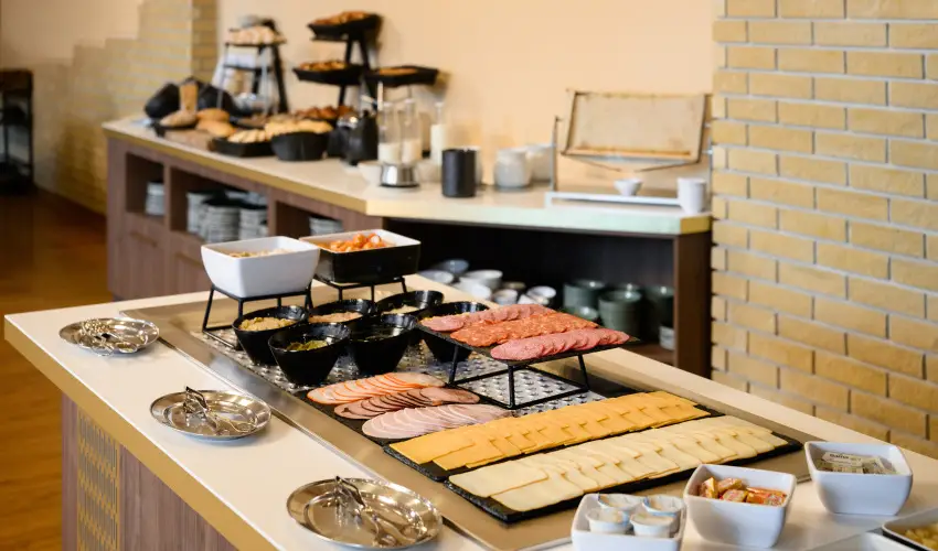 Aranyhomok Hotel Business & Relax Kecskem�t - M�jus 1.