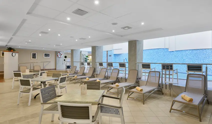 Aranyhomok Hotel Business & Relax Kecskem�t - M�jus 1.