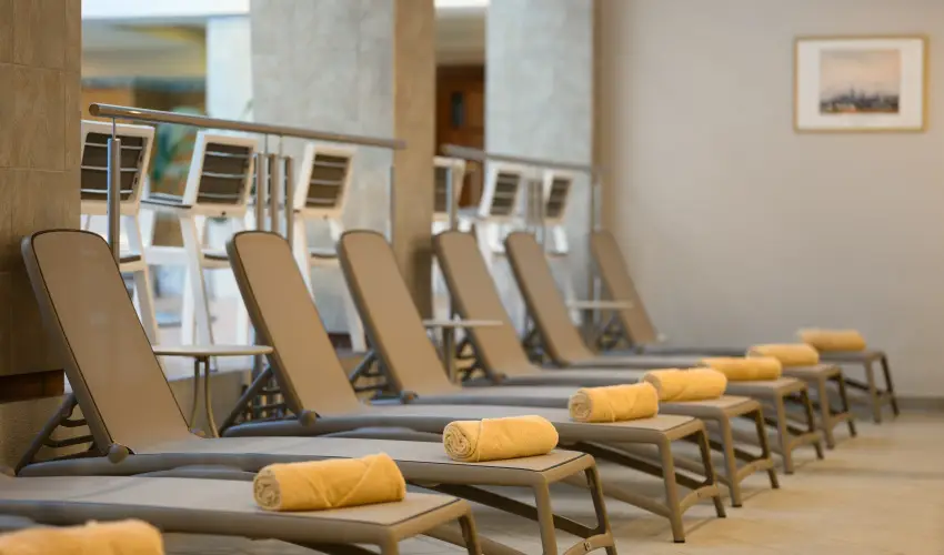 Aranyhomok Hotel Business & Relax Kecskem�t - M�jus 1.