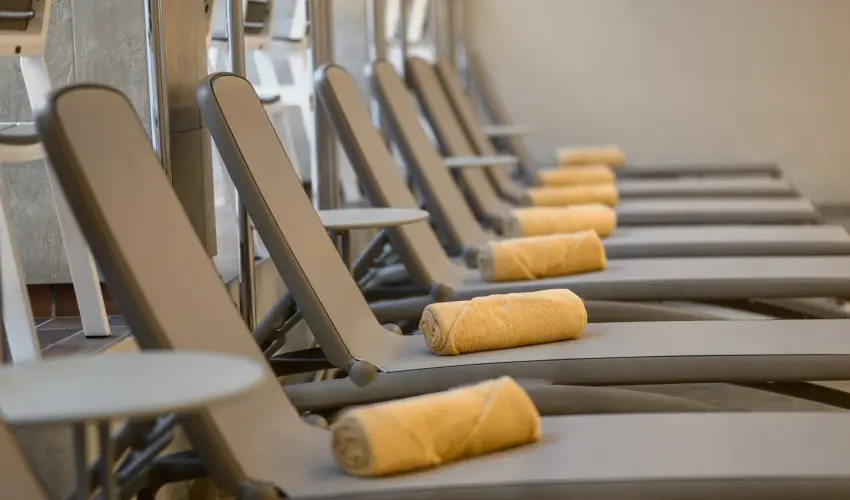 Aranyhomok Hotel Business & Relax Kecskem�t - M�jus 1.