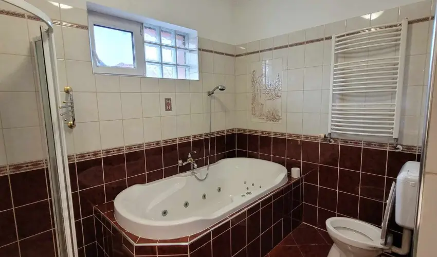 Aranypatk� Panzi� Gy�r�jbar�t - M�jus 1.