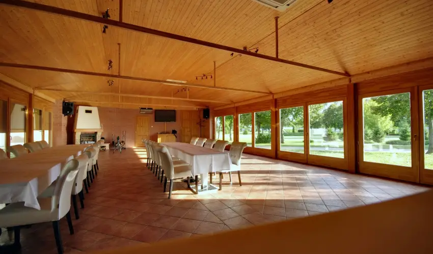 Arcanum Hotel Bkscsaba - Mjus 1.