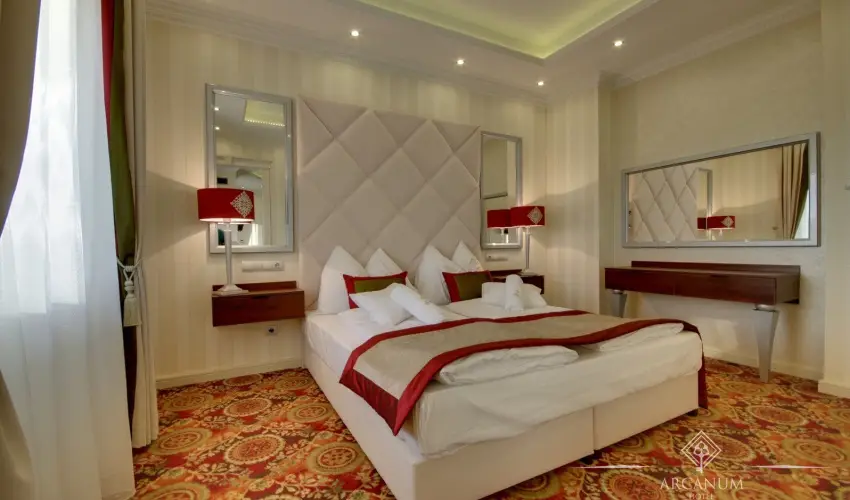 Arcanum Hotel Bkscsaba - Mjus 1.