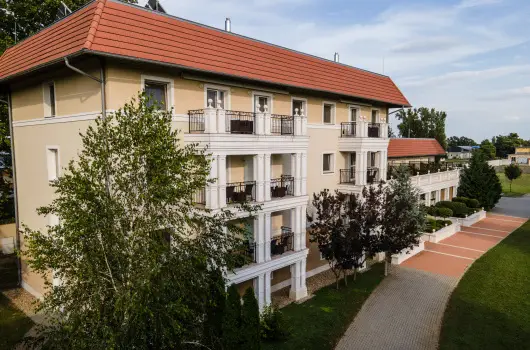 Arcanum Hotel - M�jus 1.