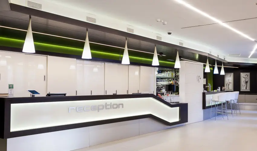 Art Hotel Szeged Szeged - M�jus 1. 